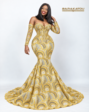 Robe sirène corset dorée brodé autriche